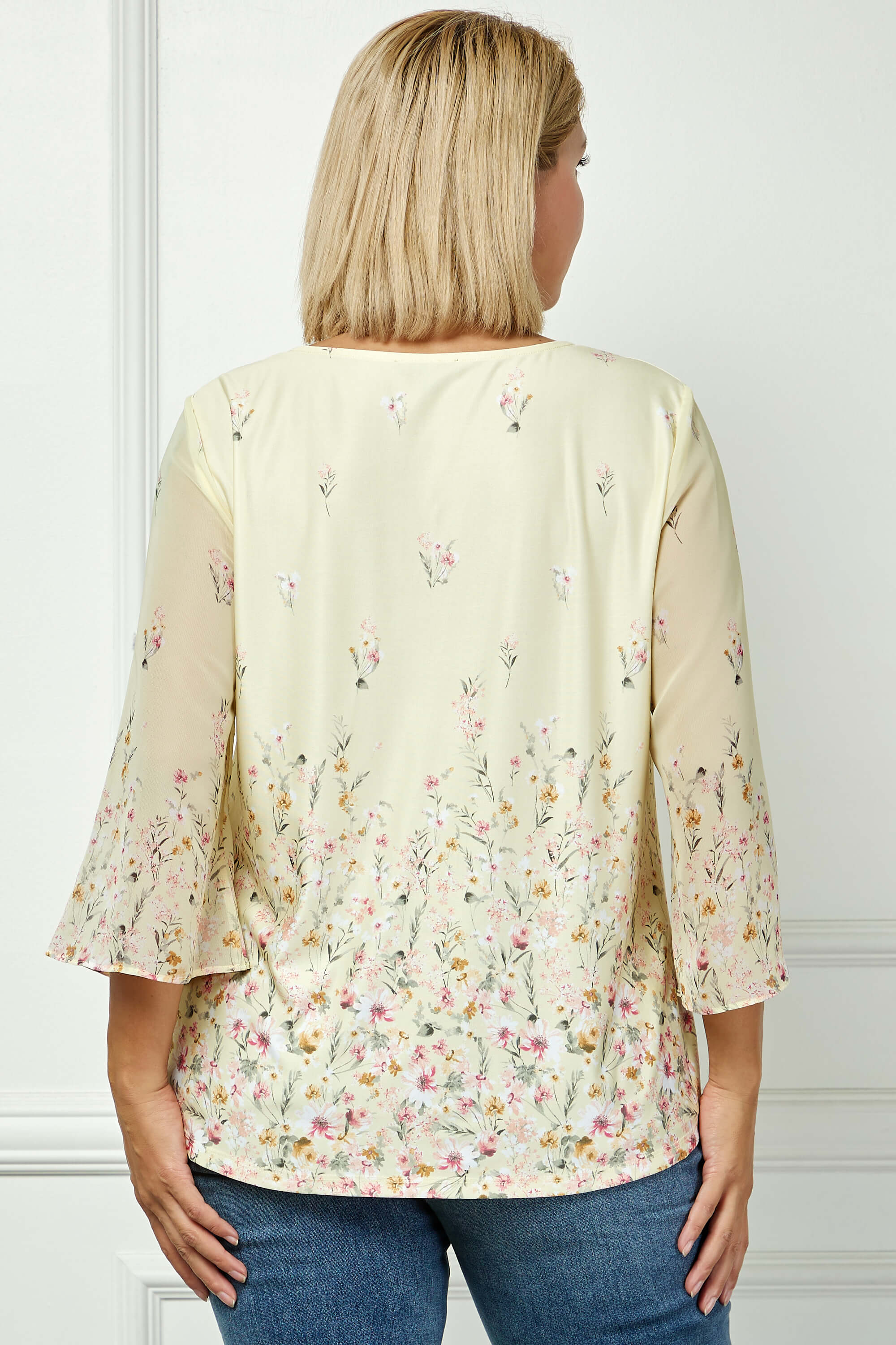 3/4 Flare Sleeve Cutout Neck Border Print Blouse - Yellow - Plus - Image 4