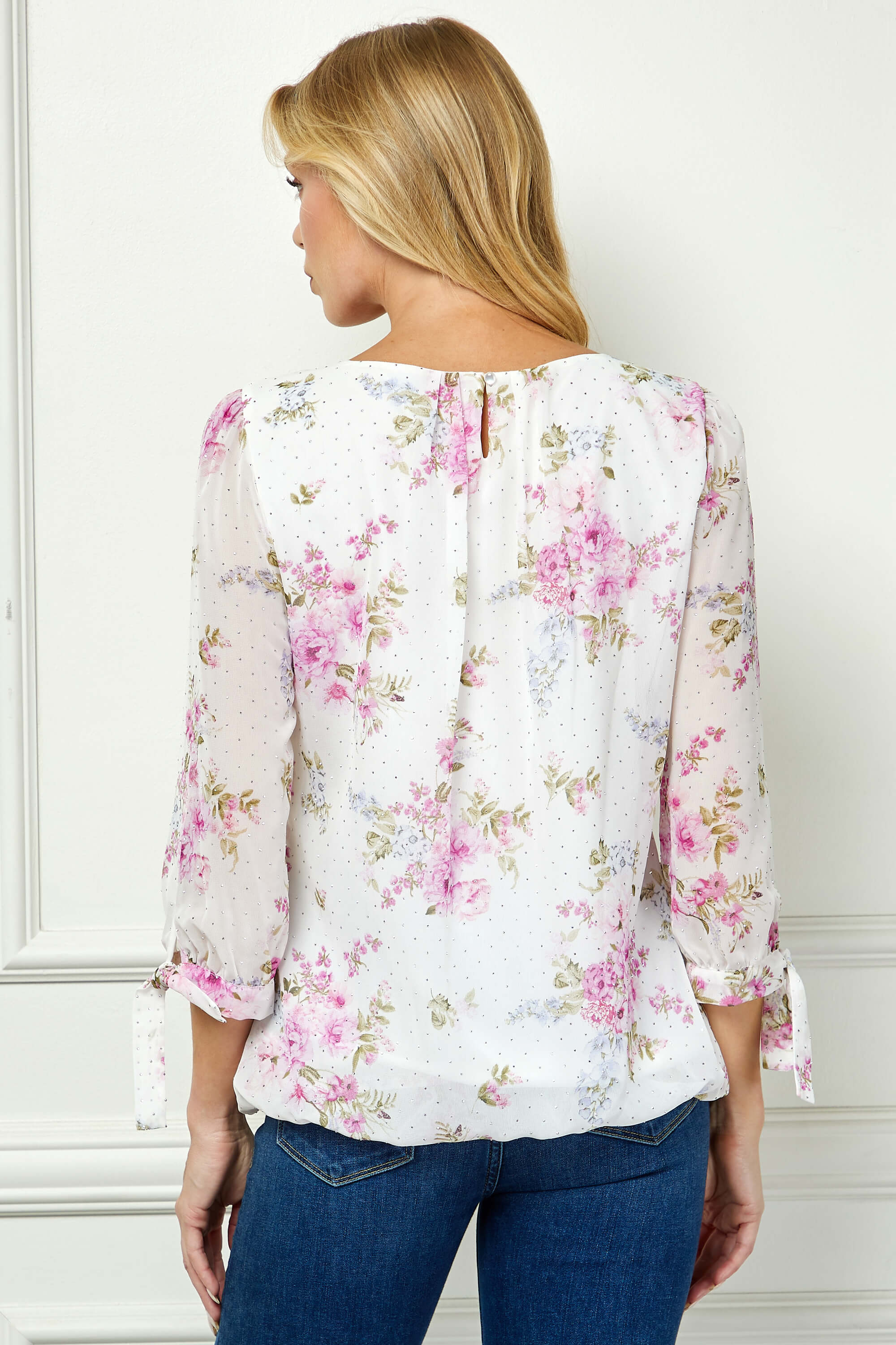 3/4 Tie Sleeve Pleat Neck Bubble Blouse in Ivory - Image 2