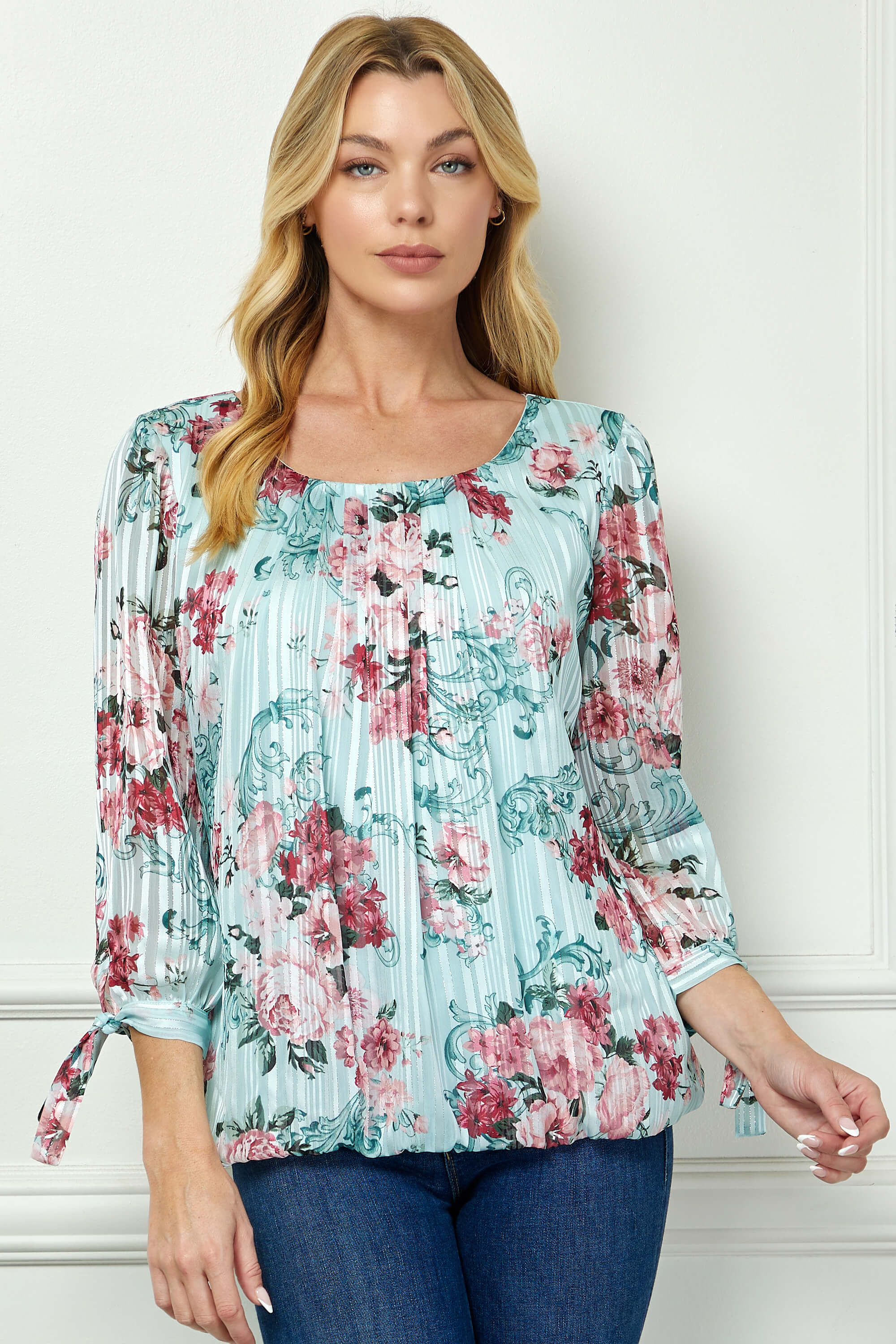 3/4 Tie Sleeve Pleat Neck Bubble Blouse in Mint Roses