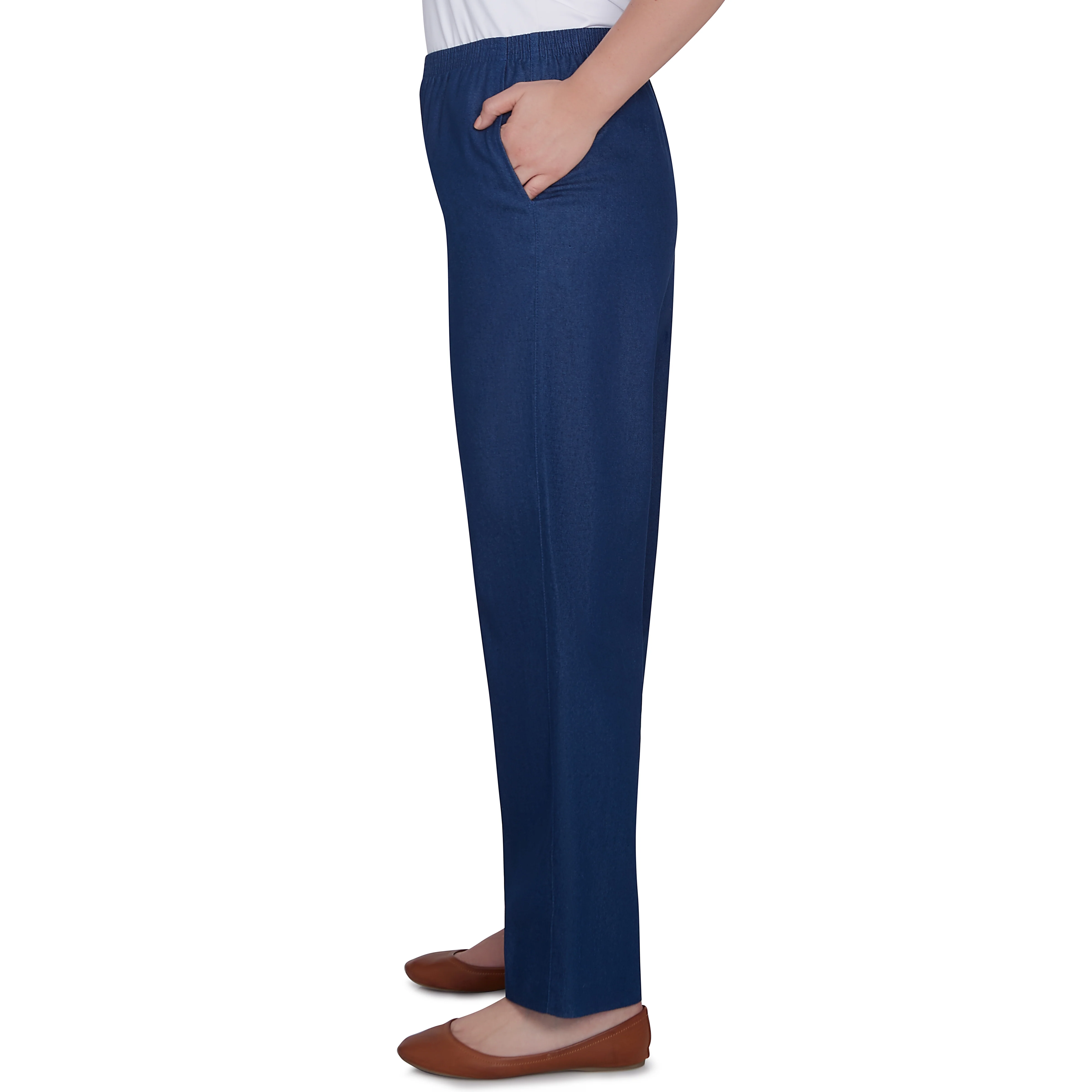 Alfred Dunner Petite Classic All-Around Elastic Waistband Denim Pant Short Length - Image 4