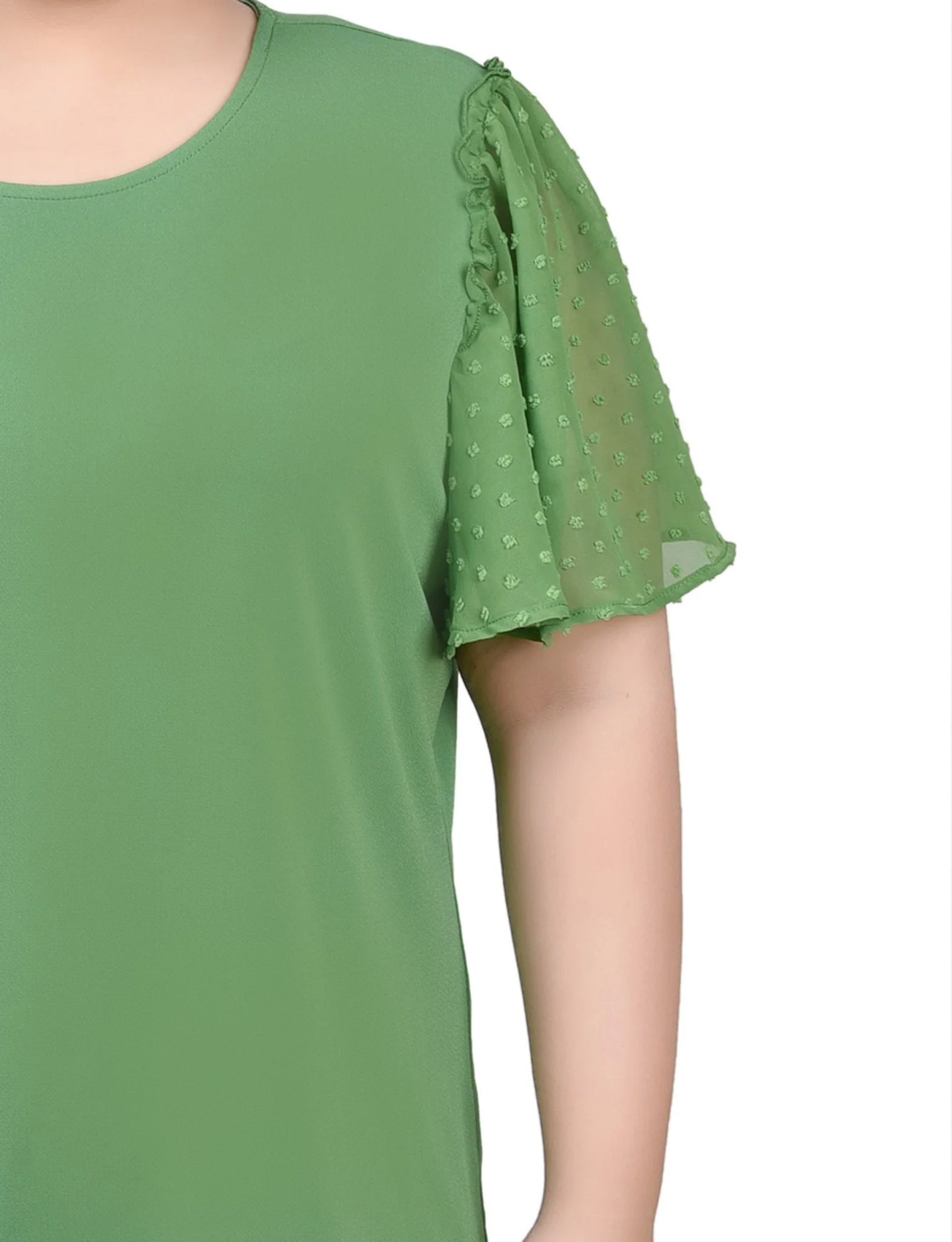 Clip Dot Flutter Sleeve Top - Plus - Image 4