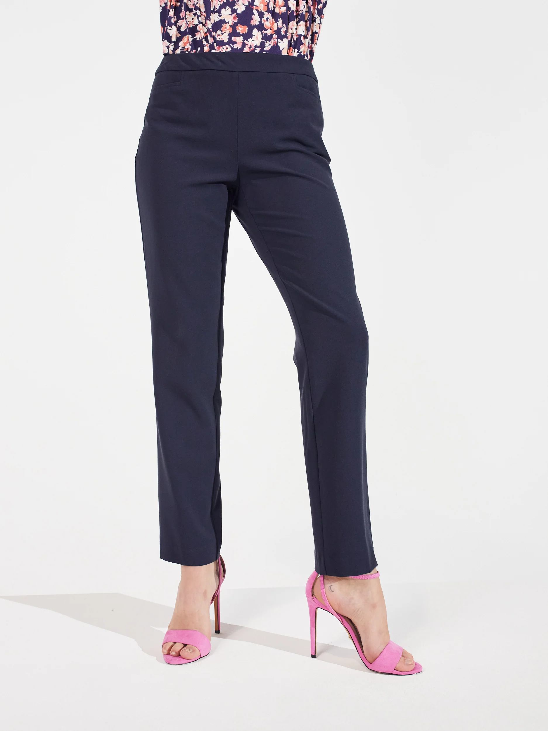 Roz & Ali™ Secret Agent Tummy Control Taper Pants - Image 6