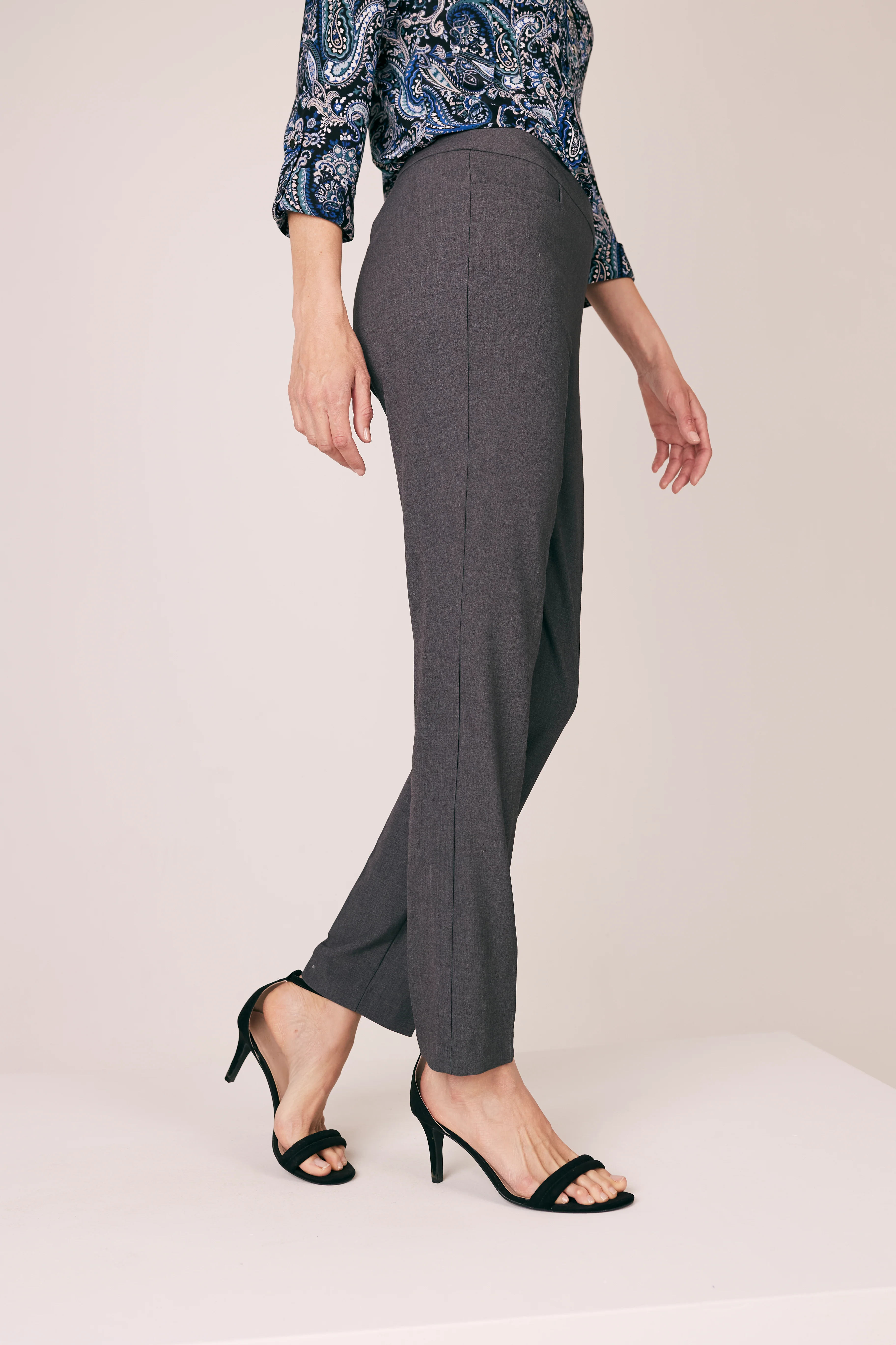 Roz & Ali™ Secret Agent Tummy Control Taper Pants - Short Length - Image 16