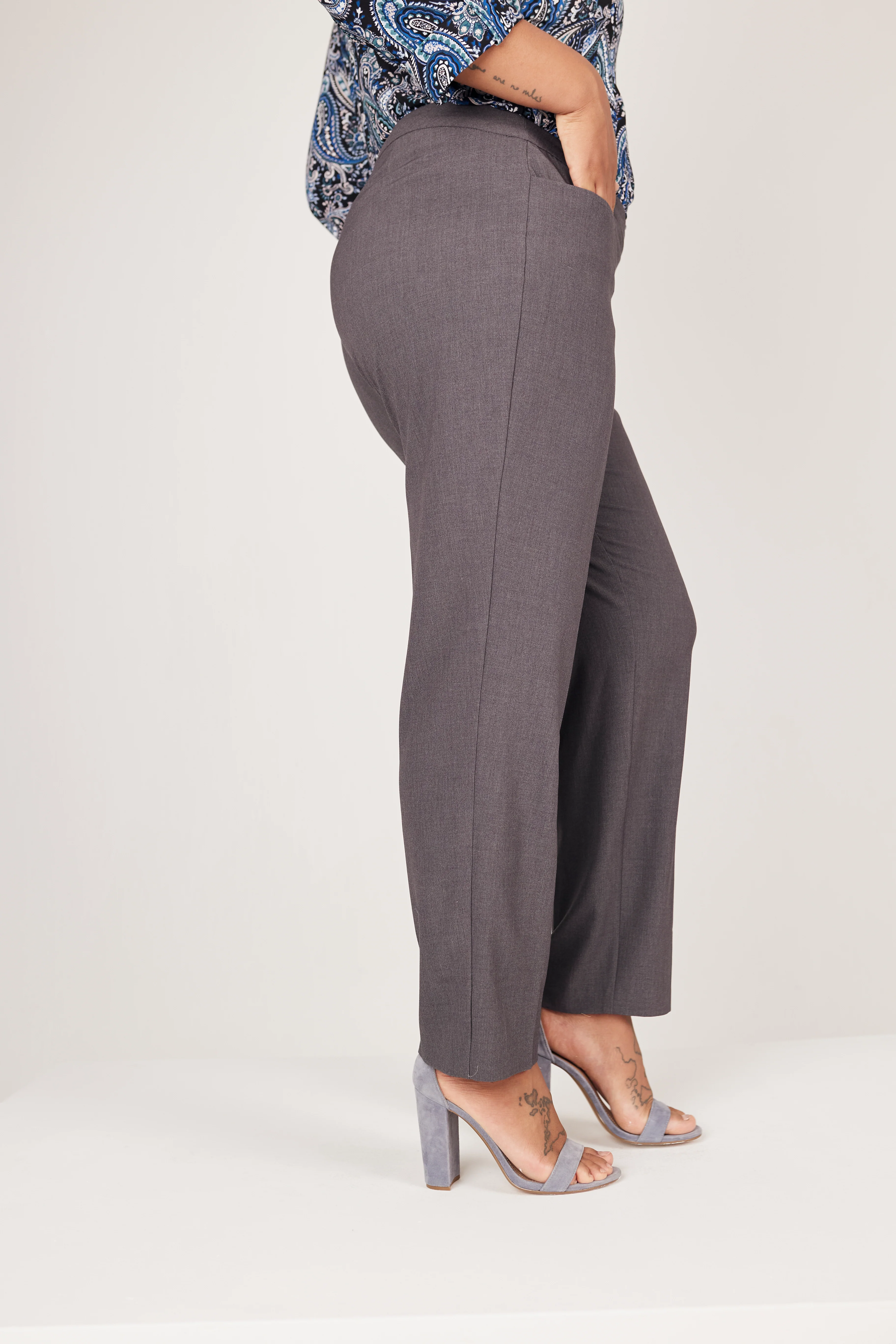 Roz & Ali™ Secret Agent Tummy Control Taper Pants - Plus - Image 18