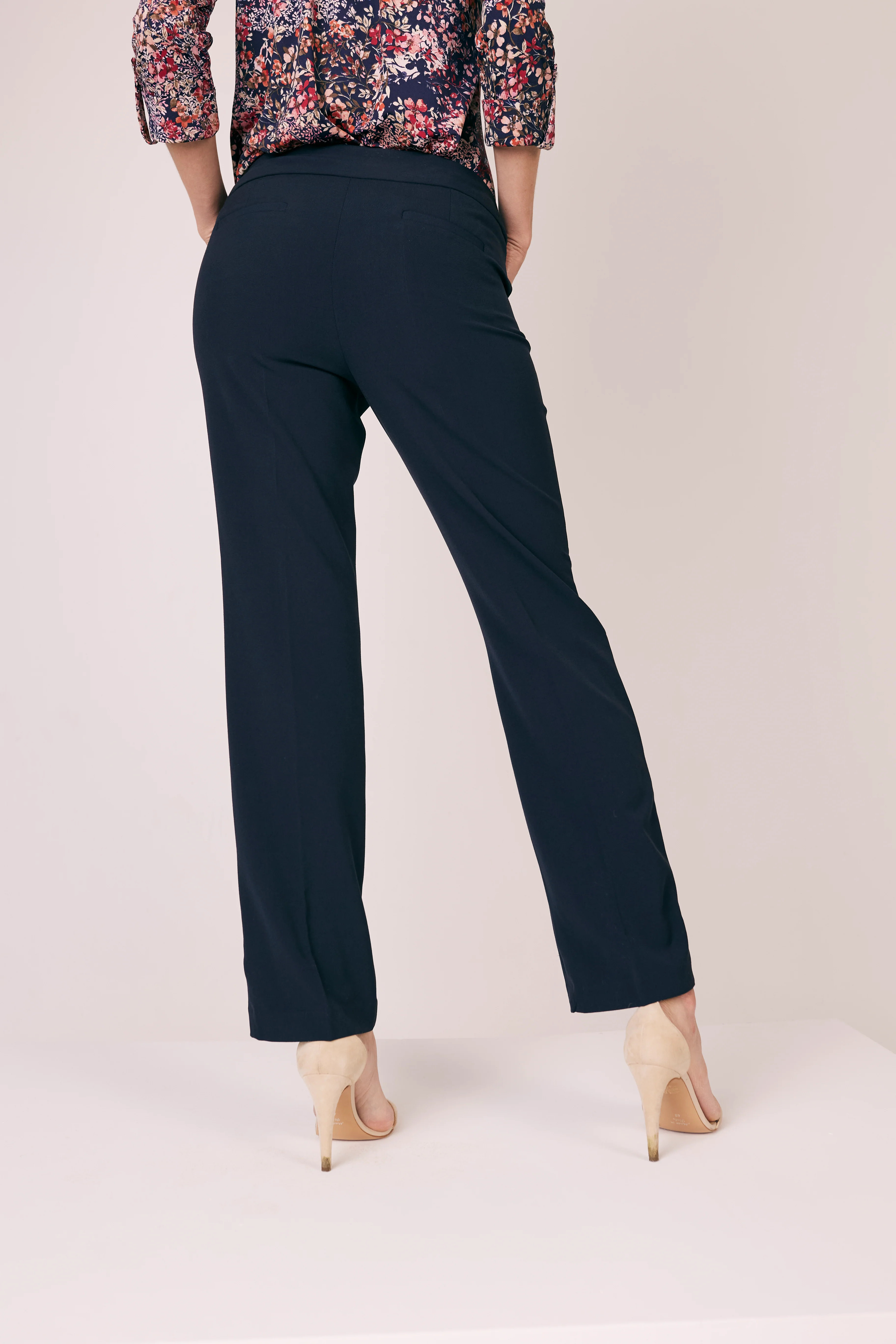 Roz & Ali™ Secret Agent Pull On Tummy Control Pants Straight Leg - Image 10