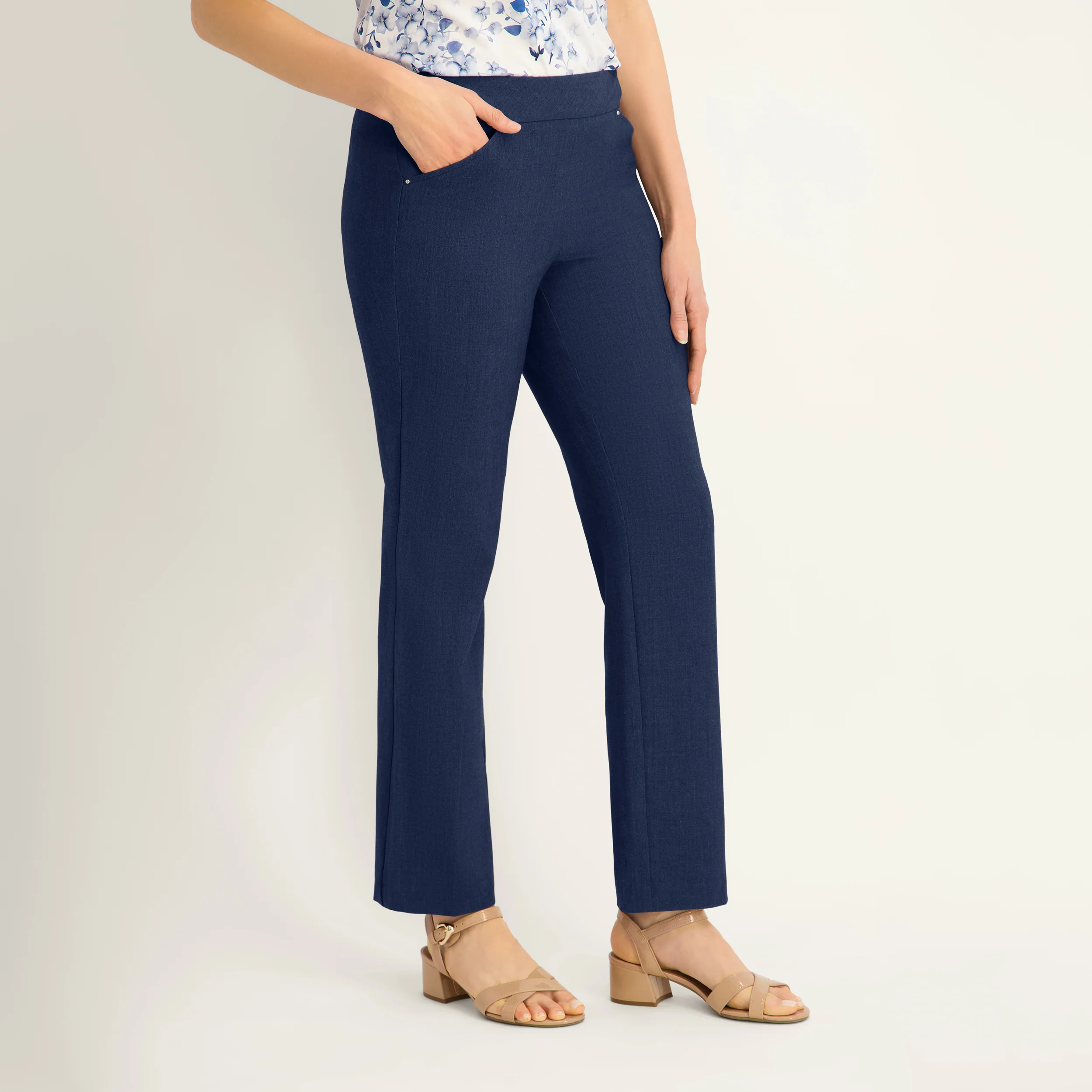 Roz & Ali™ Secret Agent Pull On Tummy Control Pants Straight Leg - Image 2