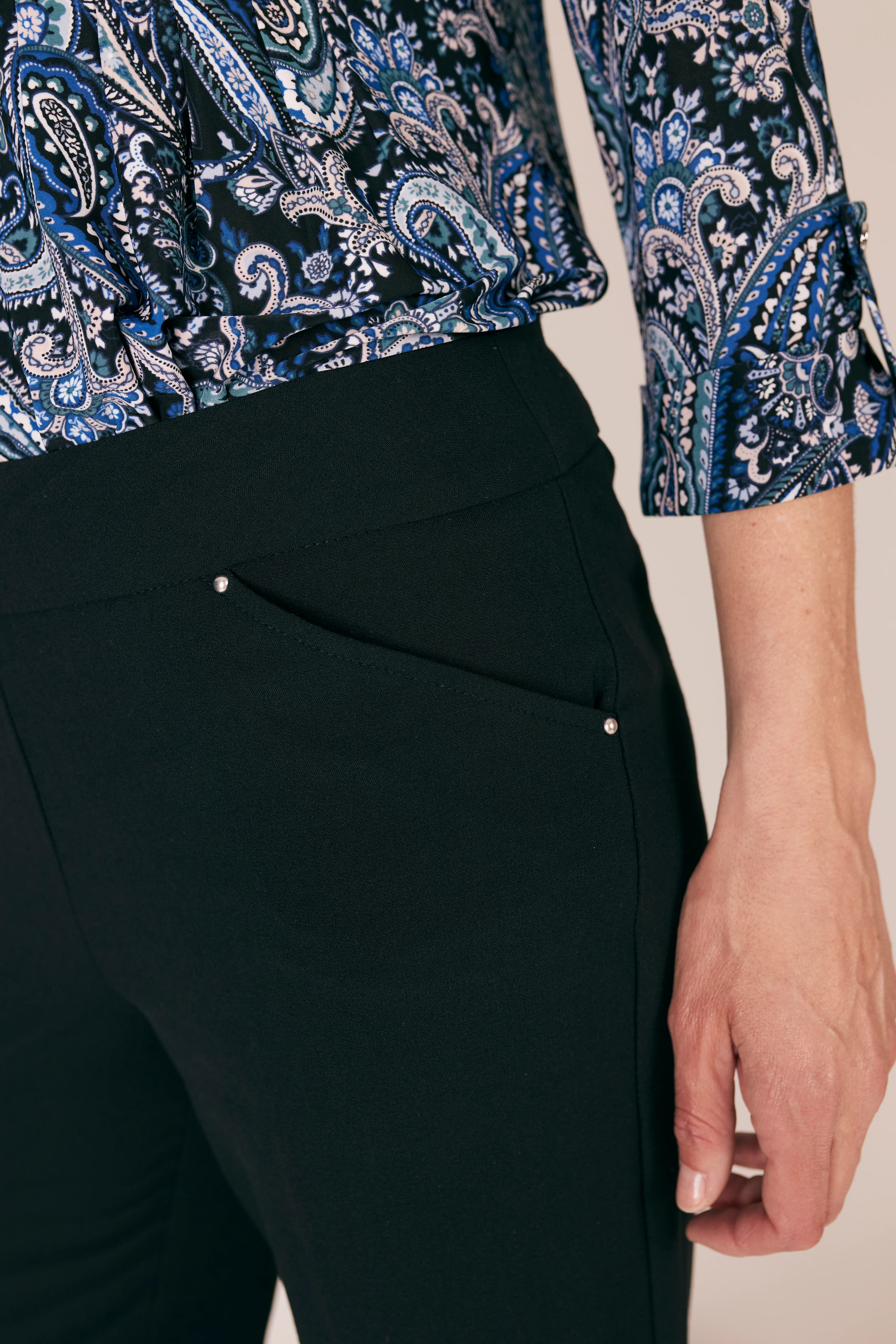 Roz & Ali™ Secret Agent Pull On Tummy Control Pants Straight Leg - Plus - Short Length - Image 3