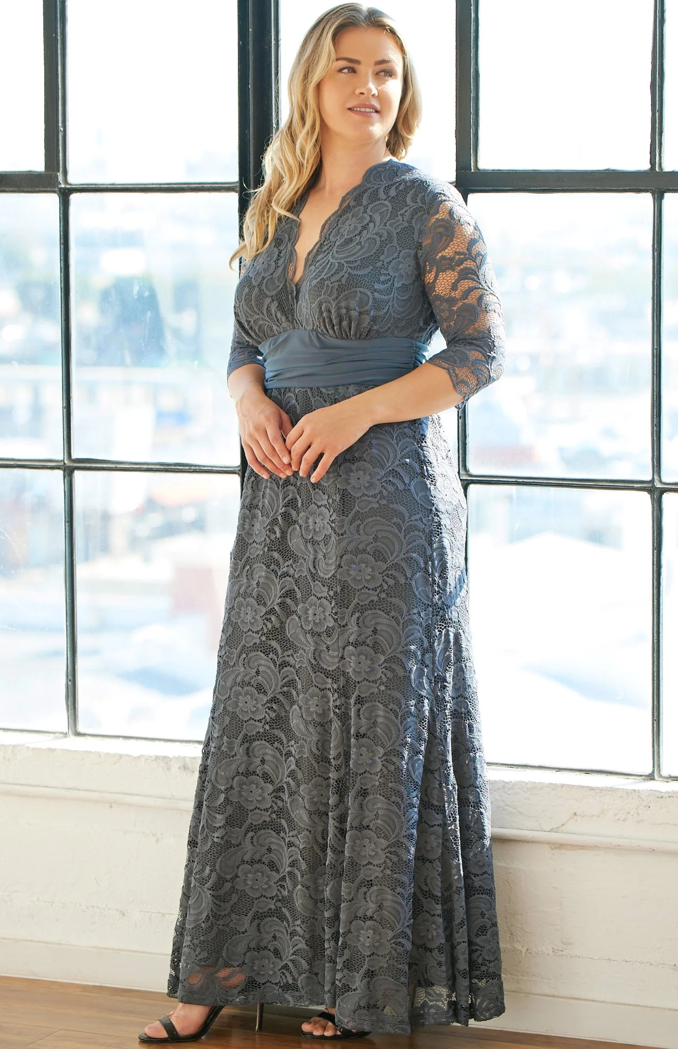 Screen Siren Lace Evening Gown - Plus - Image 11