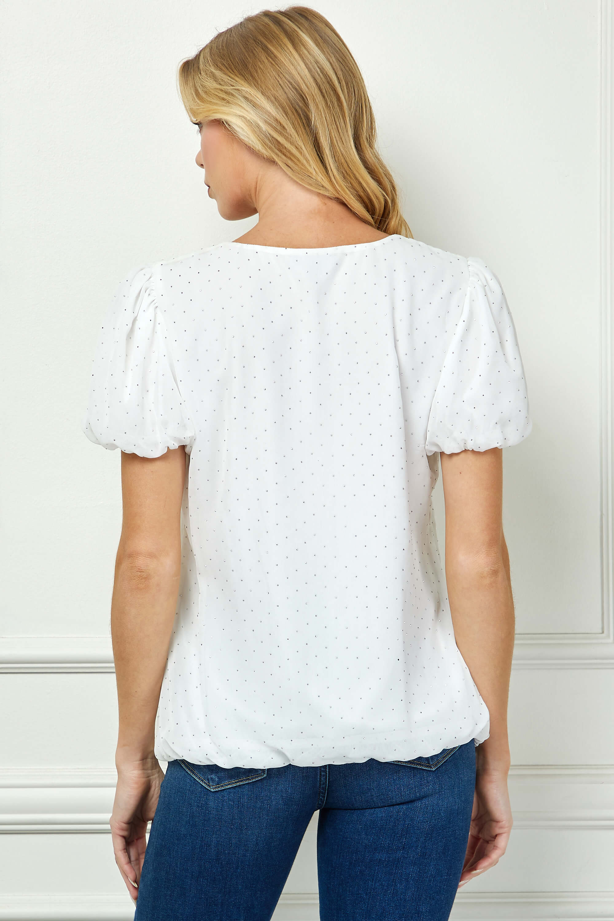 Short Puff Sleeve Cutout Neck Bubble Blouse in White - Image 4