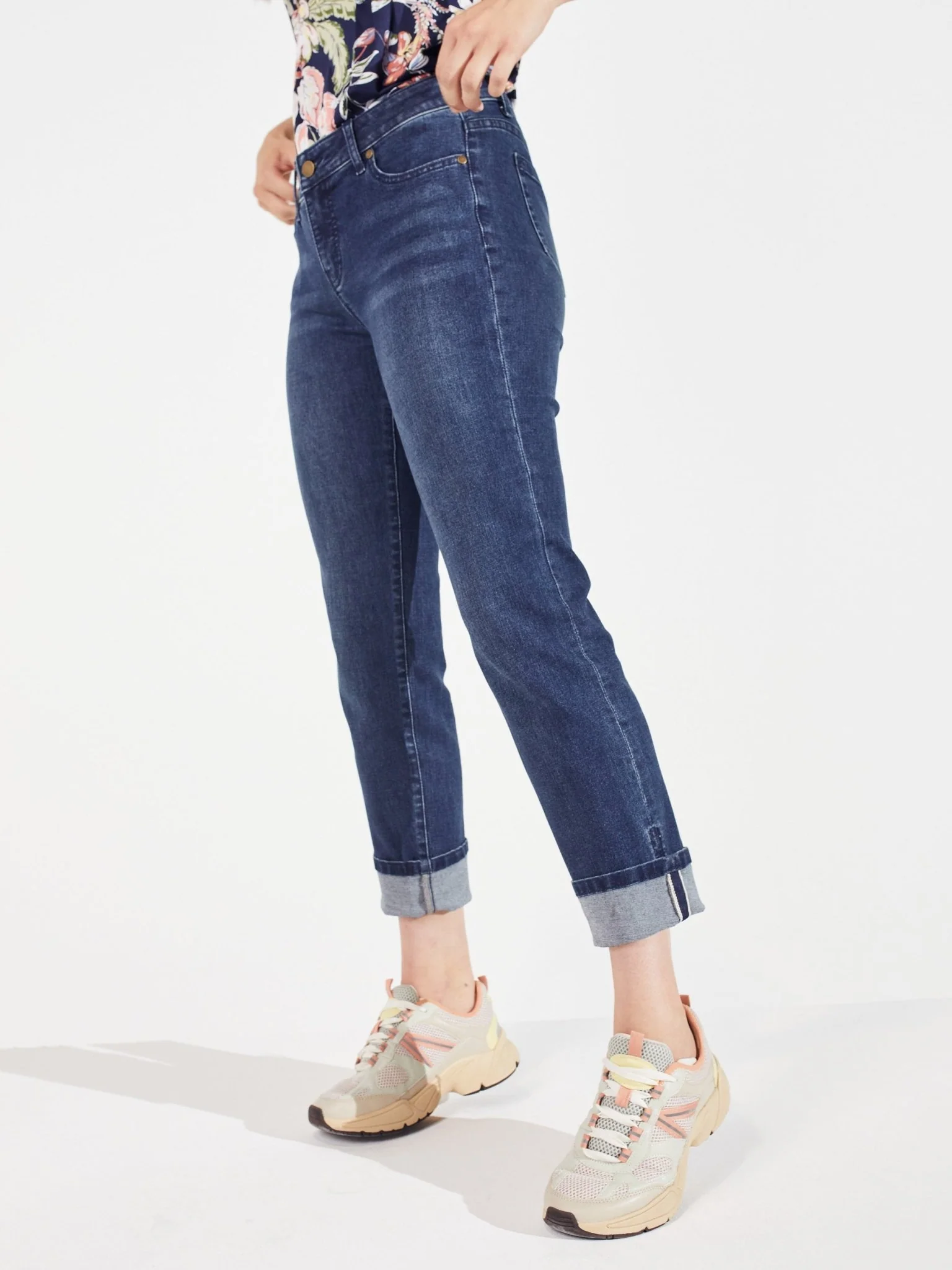 Westport Signature Girlfriend 5 Pocket Selvedge Cuff Jeans - Image 9