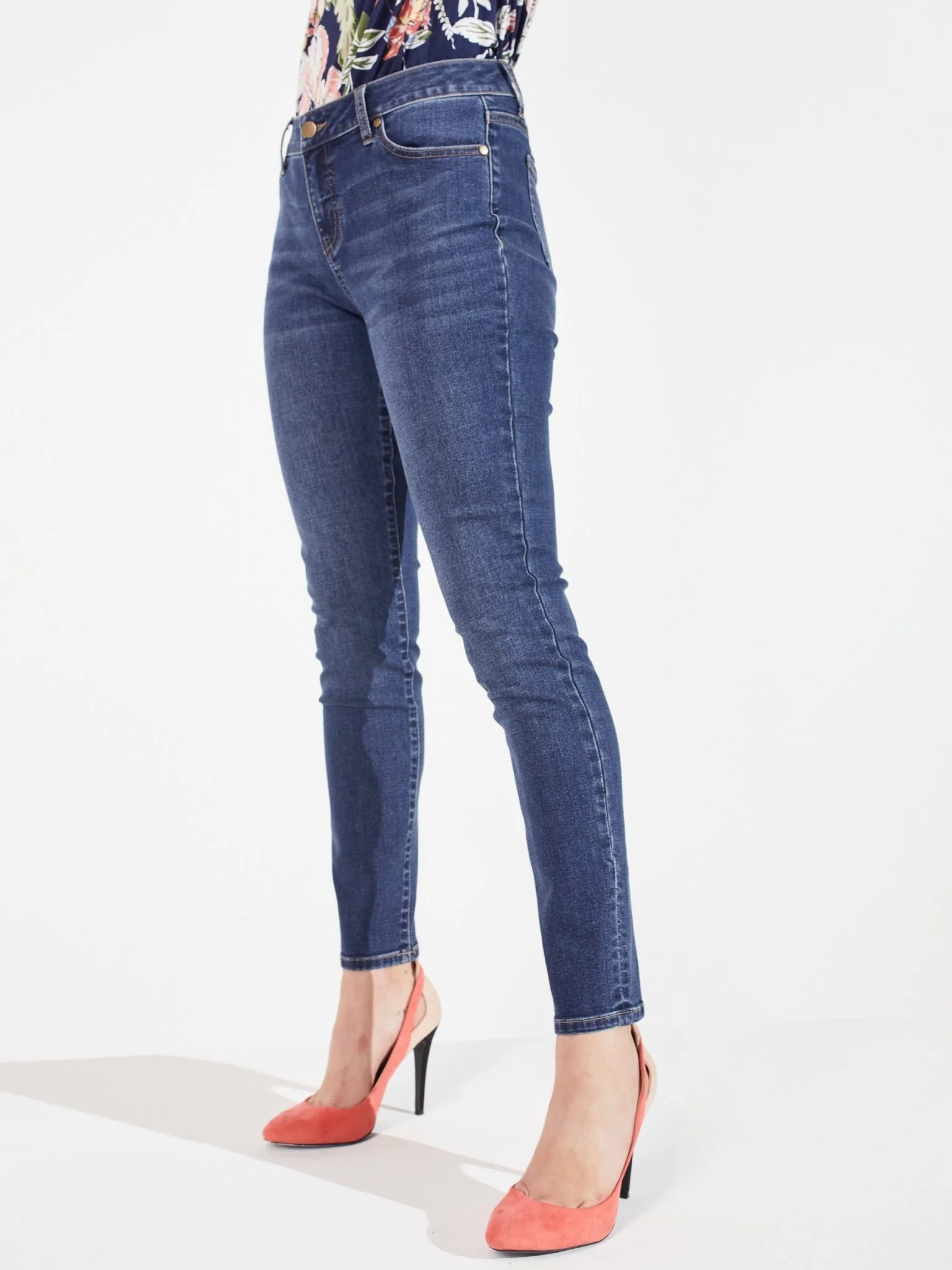 Westport Signature Skinny 5 Pocket Denim Jean-Petite - Image 4