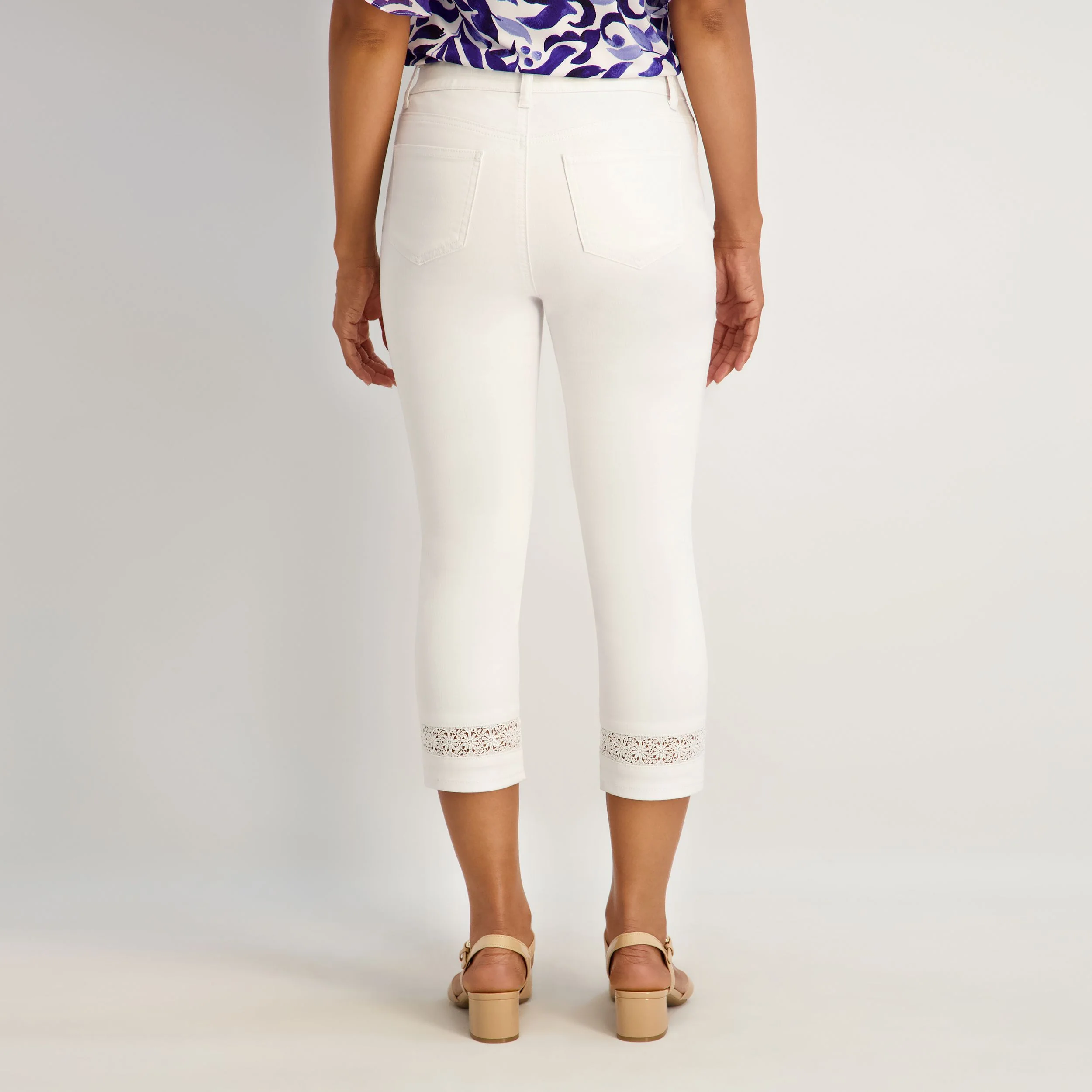 Westport Signature Crochet Capri in White - Image 4