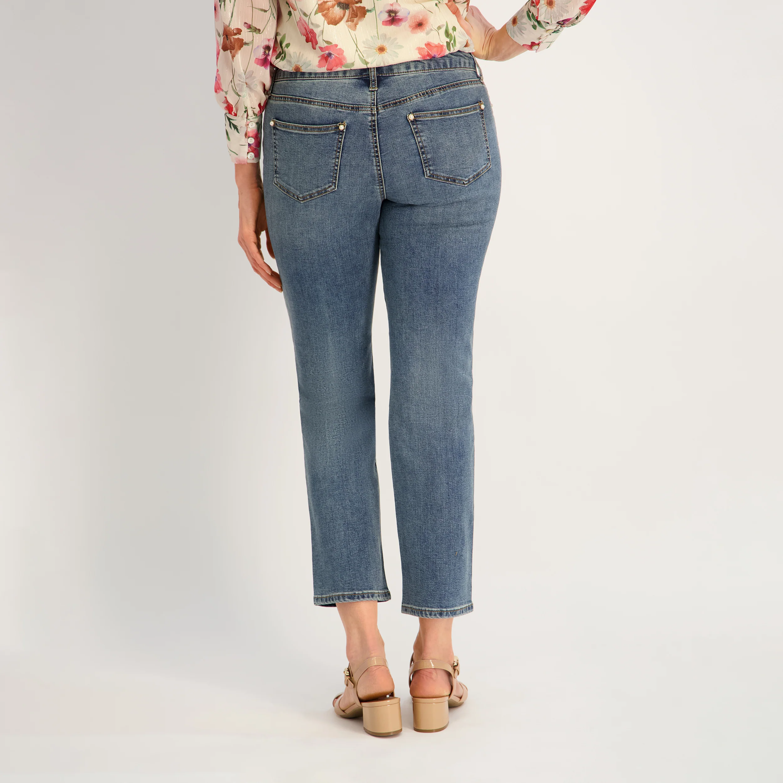 Westport Signature Straight Leg Pearl Rivet Denim Jeans - Image 4